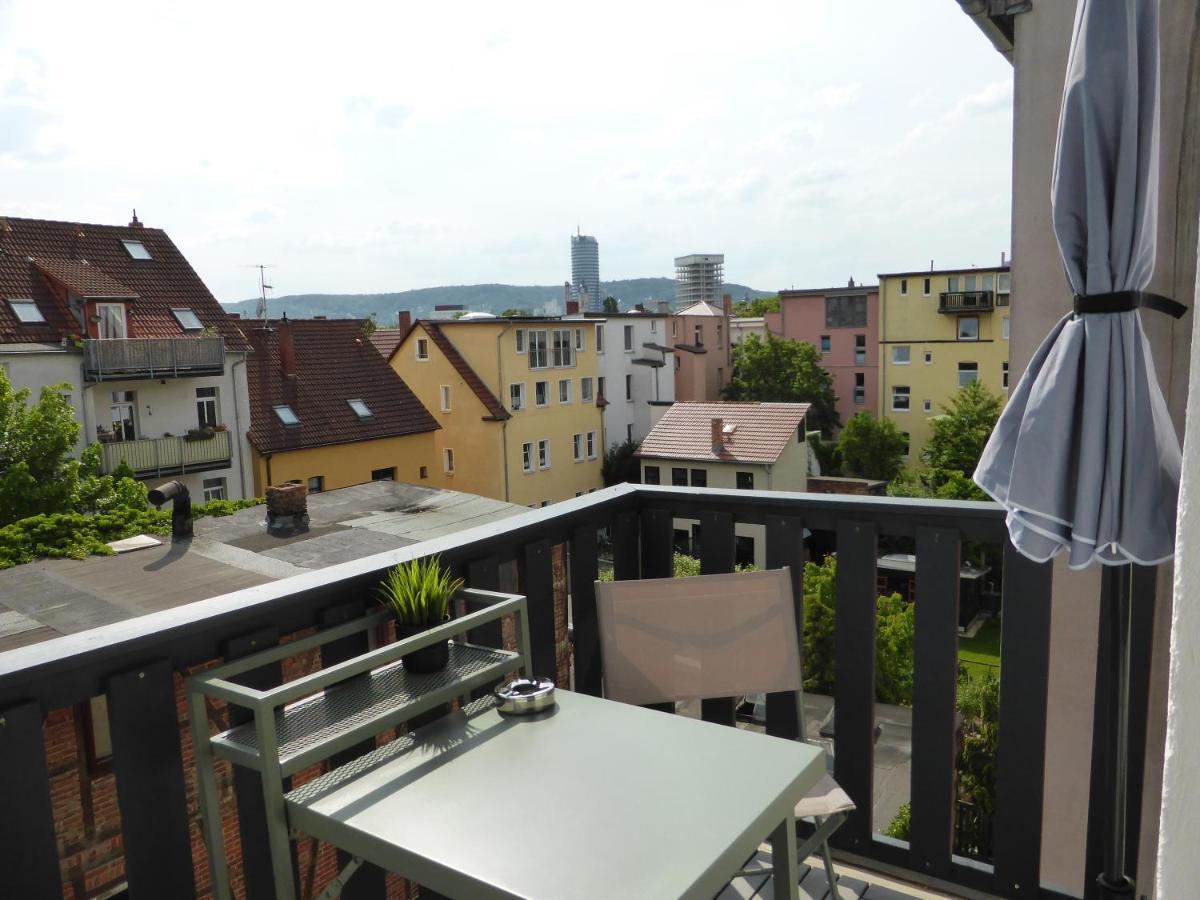 Jena City Apartment, Balkon, Sonnig, Wifi, Parkplaetze, Naehe Zentrum Buitenkant foto