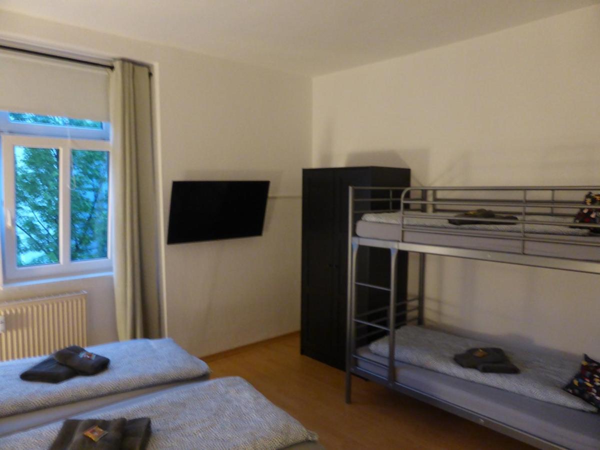 Jena City Apartment, Balkon, Sonnig, Wifi, Parkplaetze, Naehe Zentrum Buitenkant foto