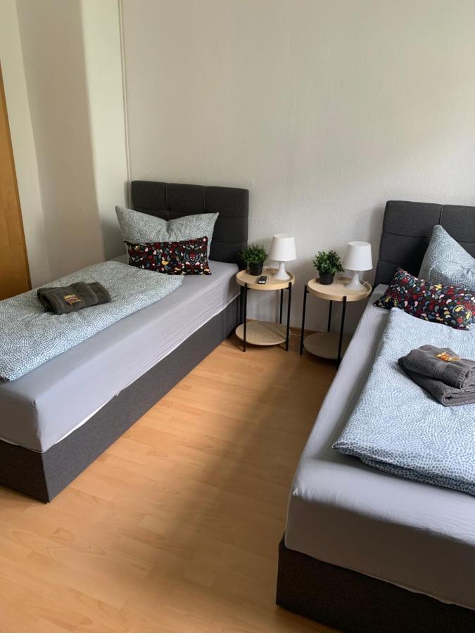 Jena City Apartment, Balkon, Sonnig, Wifi, Parkplaetze, Naehe Zentrum Buitenkant foto